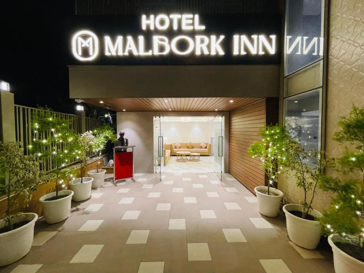 Hotel Malbork Inn @ Janakpuri 新德里 外观 照片